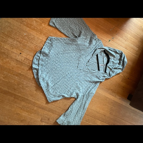 Free People Light Blue Knit Hoodie - size M - Never worn - Picture 3 of 6